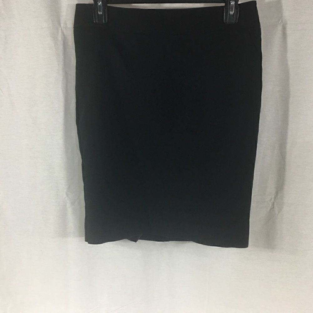 Size 4 Merona lined black skirt zippered back stretch expandable machine wash